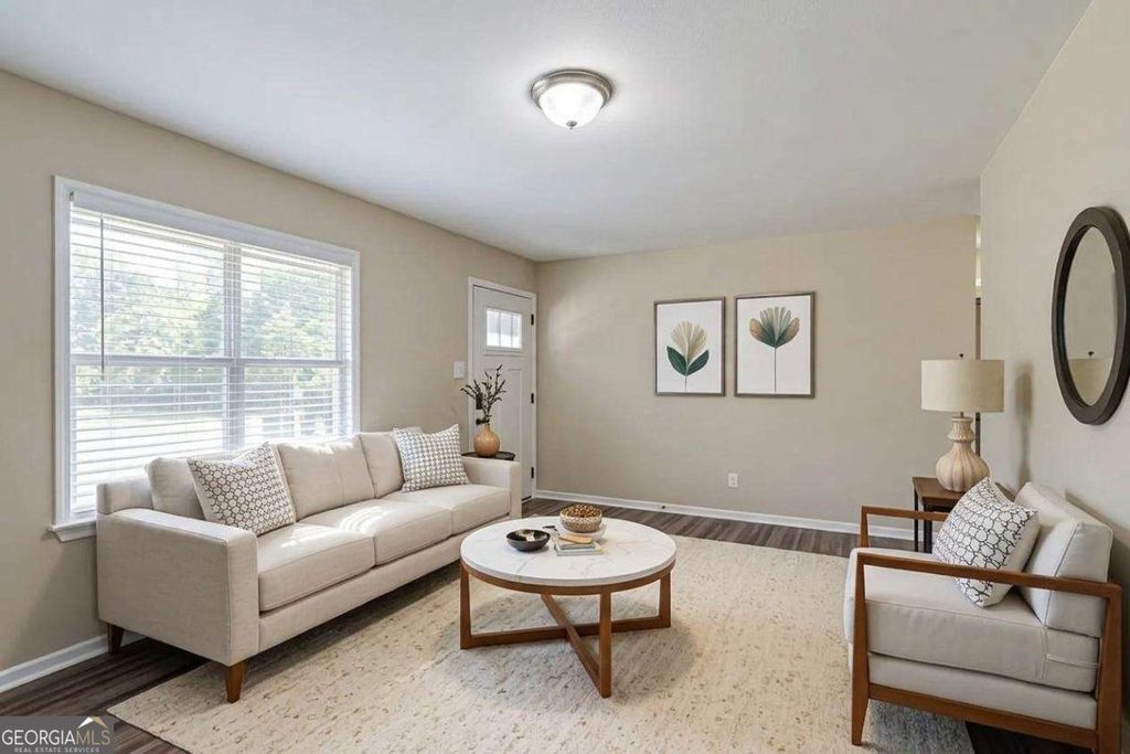 Photo of 2406 Swallow Circle SE, Atlanta, GA 30315 (MLS # 10788013)