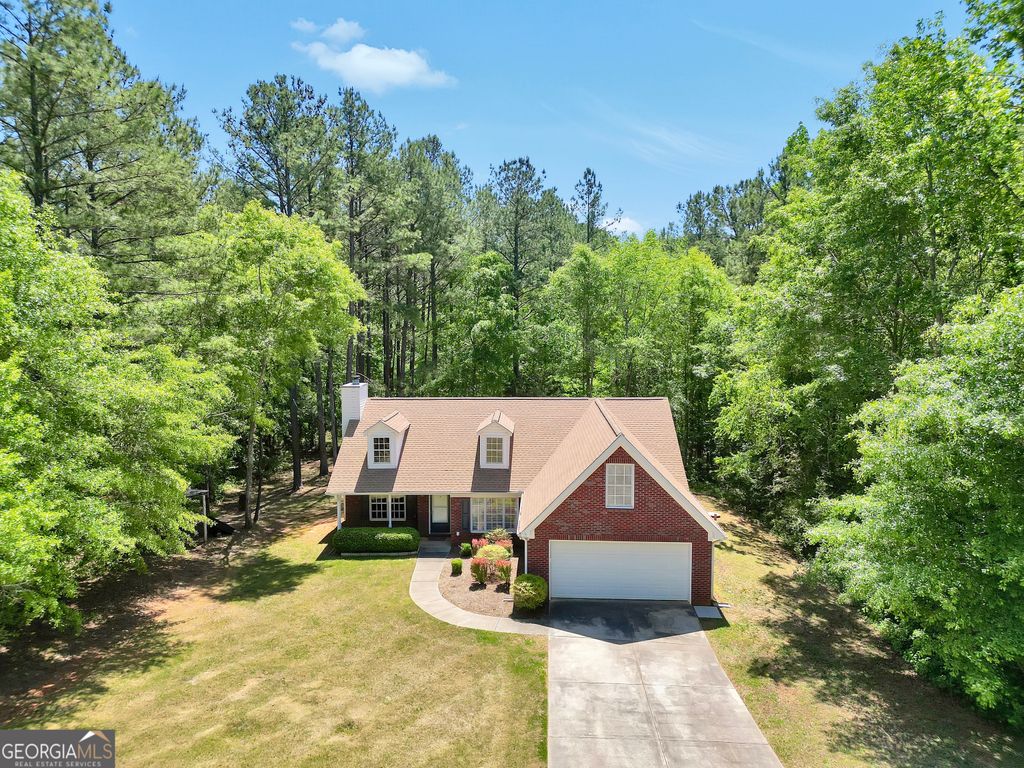 Photo of 1022 Miss Amber Way, Locust Grove, GA 30248 (MLS # 10769616)