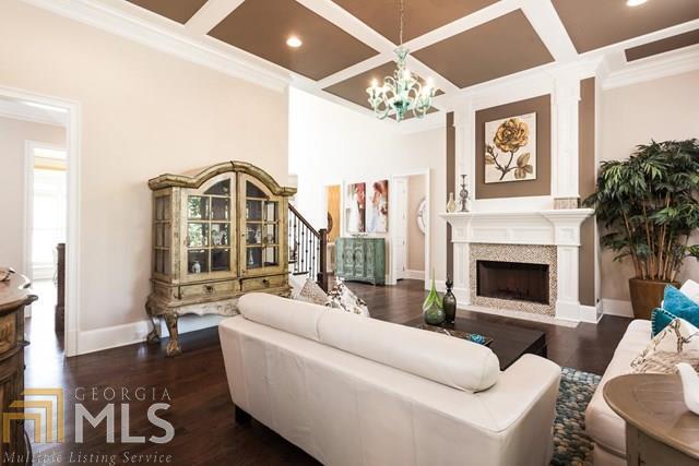 Tiffany Place - Residential