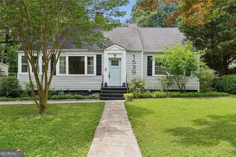 Photo of 1539 Athens Avenue SW, Atlanta, GA 30310 (MLS # 10767020)