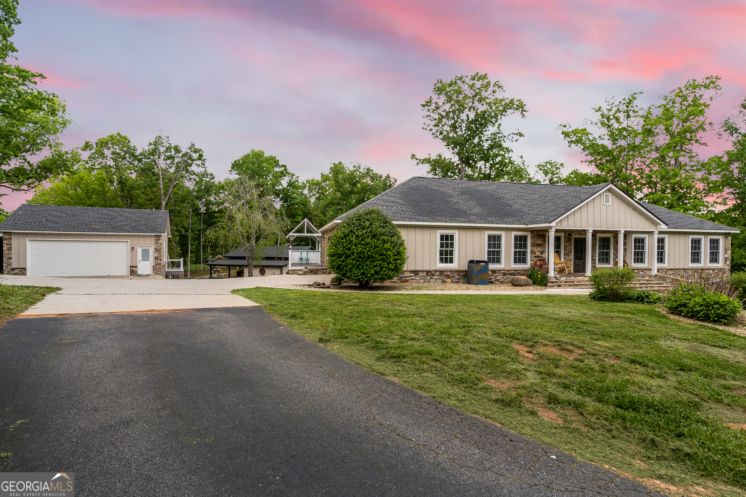 130 Springwood LN