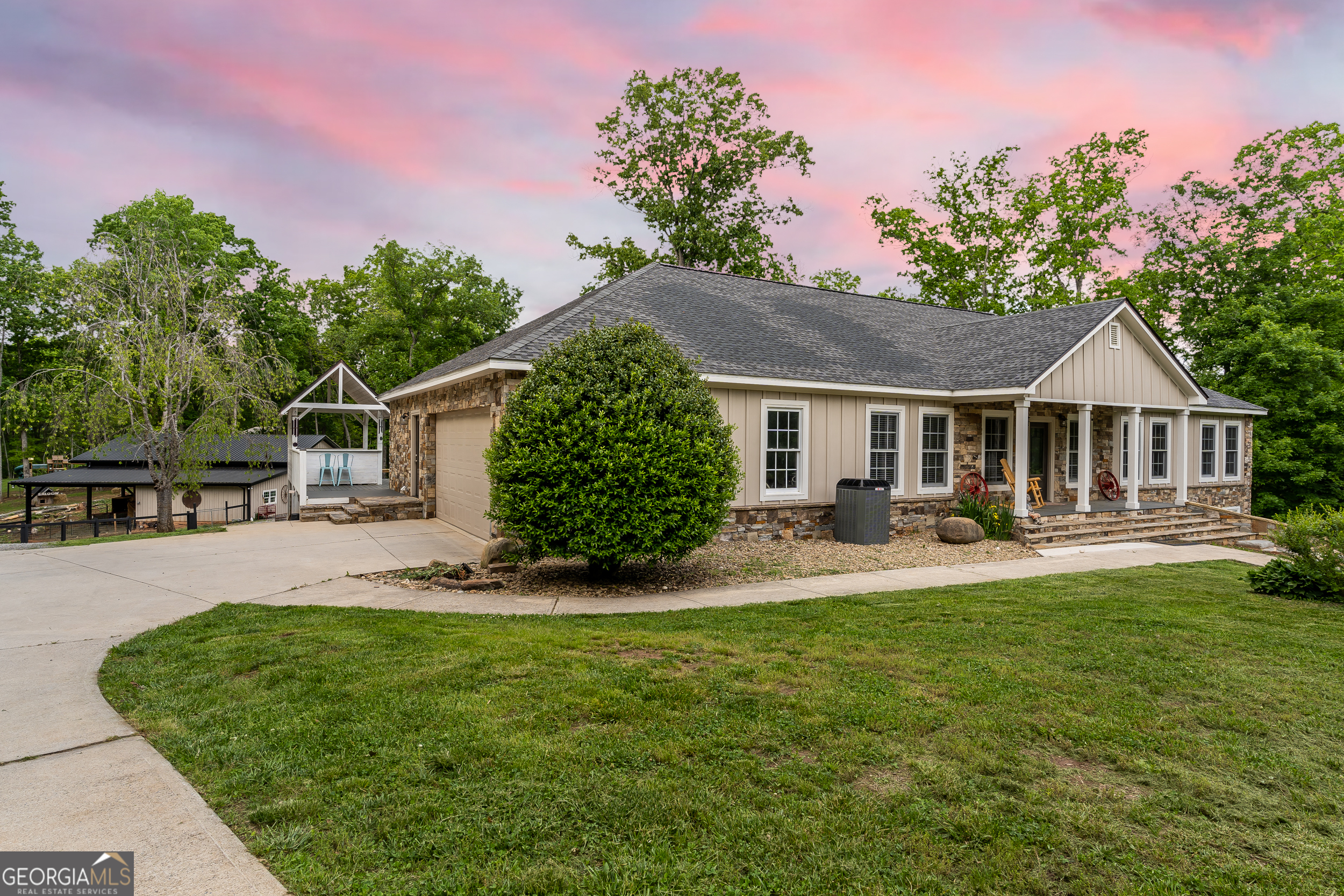 130 Springwood LN