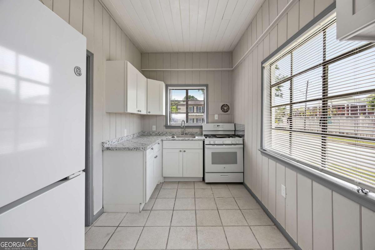 3638 E Main ST UNIT 2