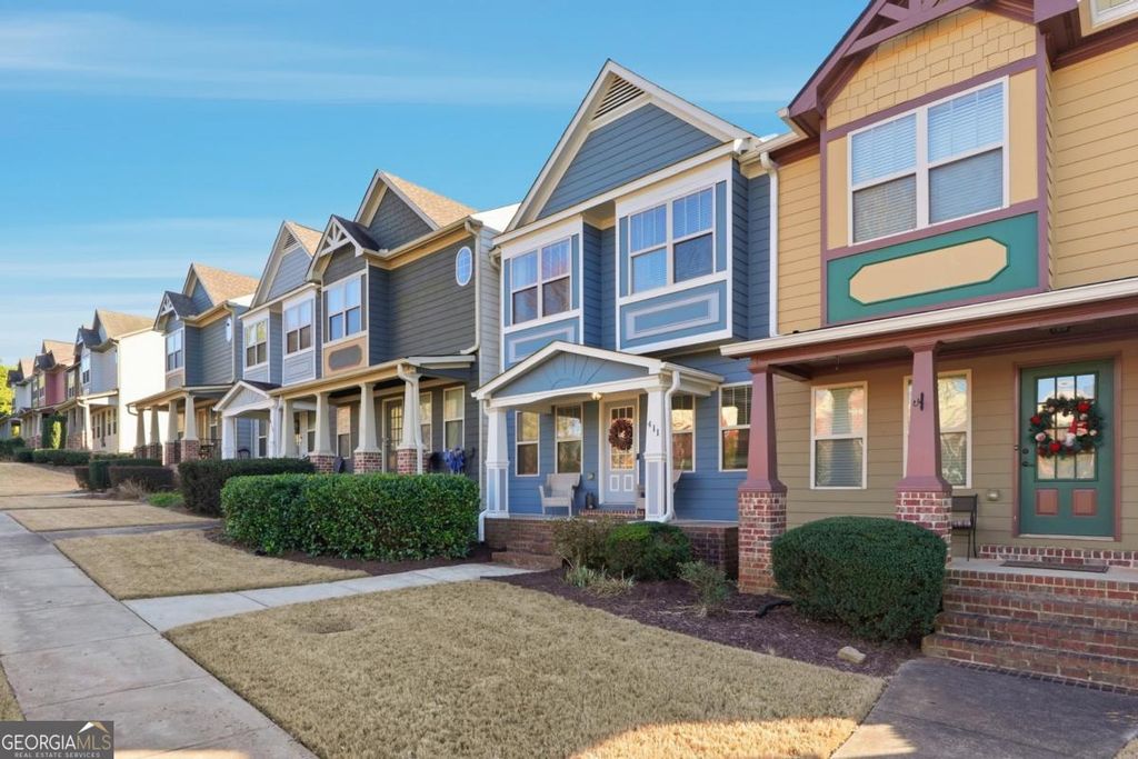 Photo of 411 Royal Crescent Lane E, Canton, GA 30115 (MLS # 10680064)