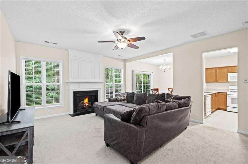 4120 Royal Regency CIR NW