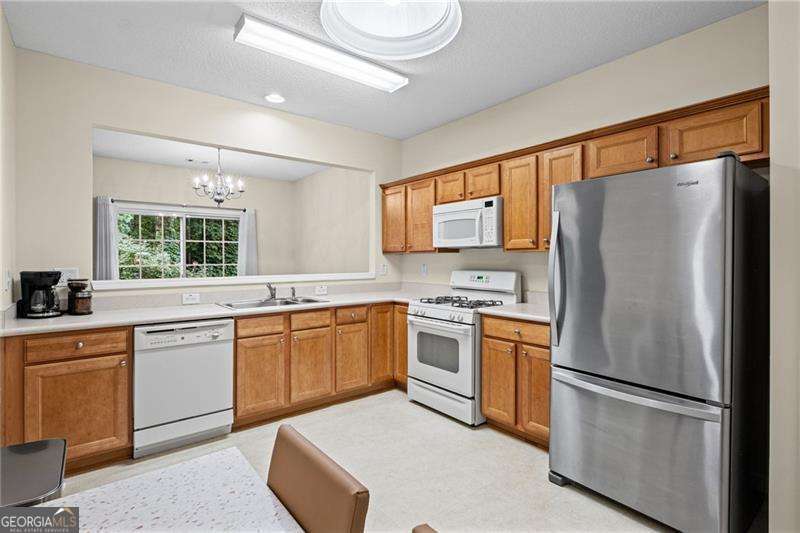 4120 Royal Regency CIR NW
