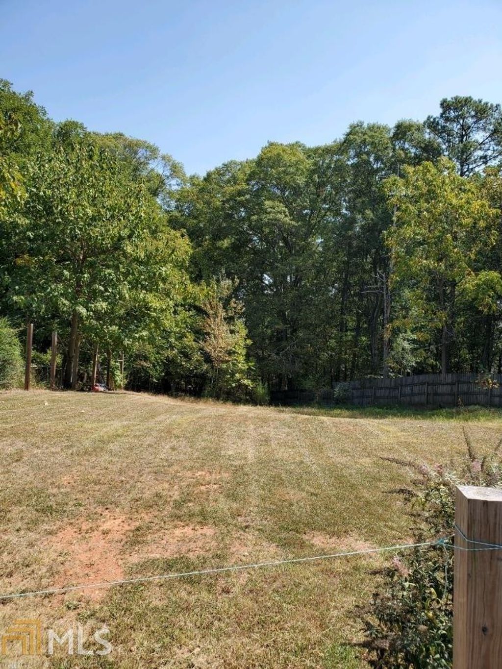 listing image 0