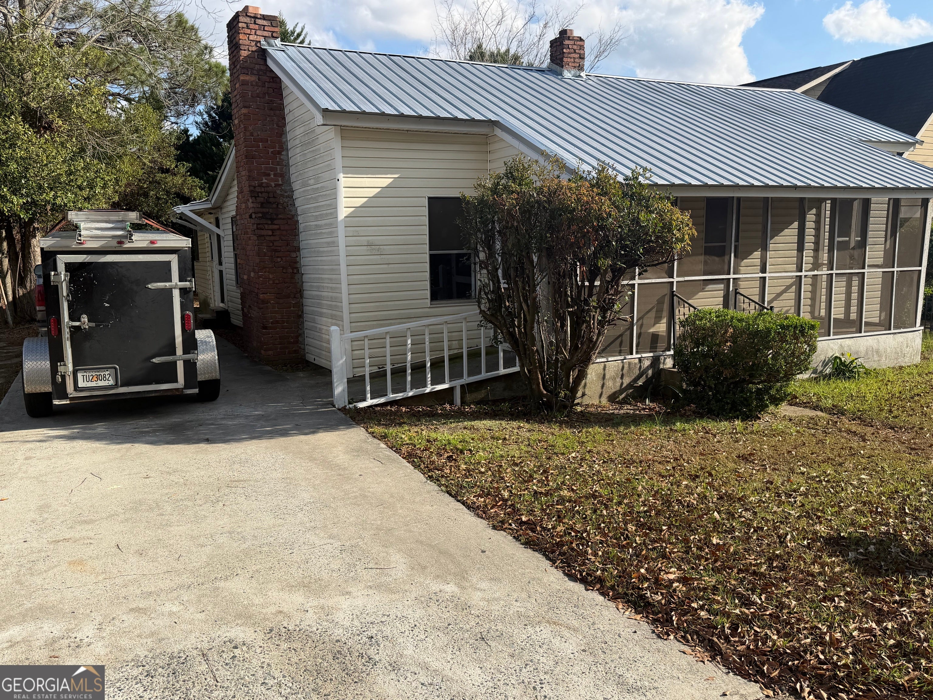 1513 Pickard AVE
