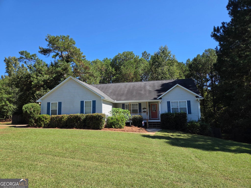 Photo of 801 Pointe Trail, Locust Grove, GA 30248 (MLS # 10869905)
