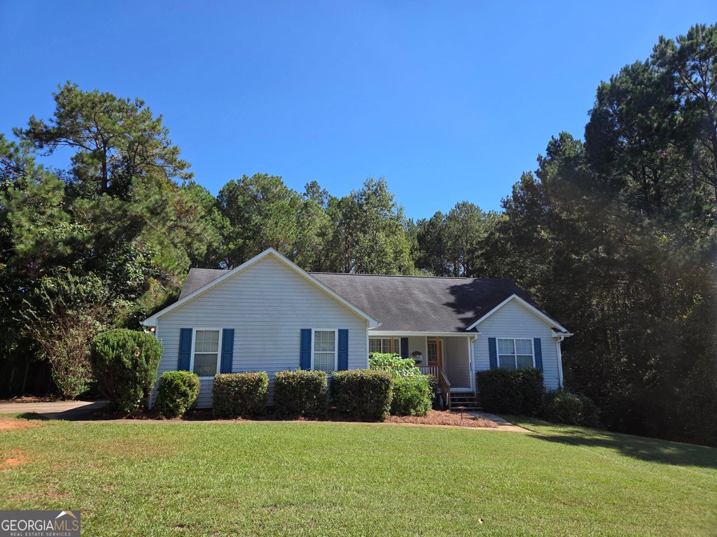 Photo of 801 Pointe Trail, Locust Grove, GA 30248 (MLS # 10869905)