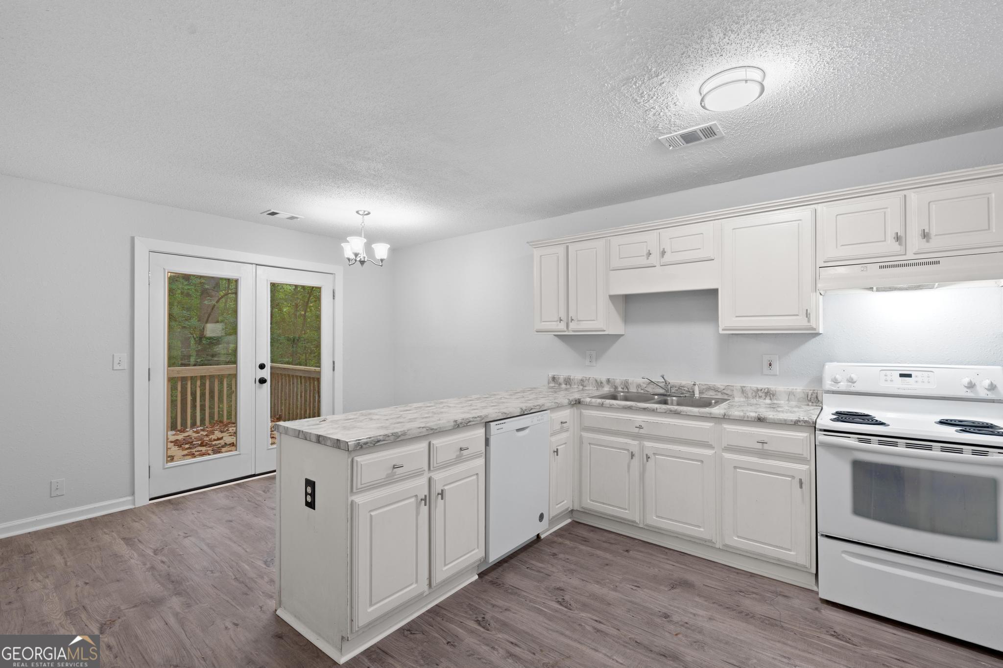 Creekerton @ City Sq - Residential