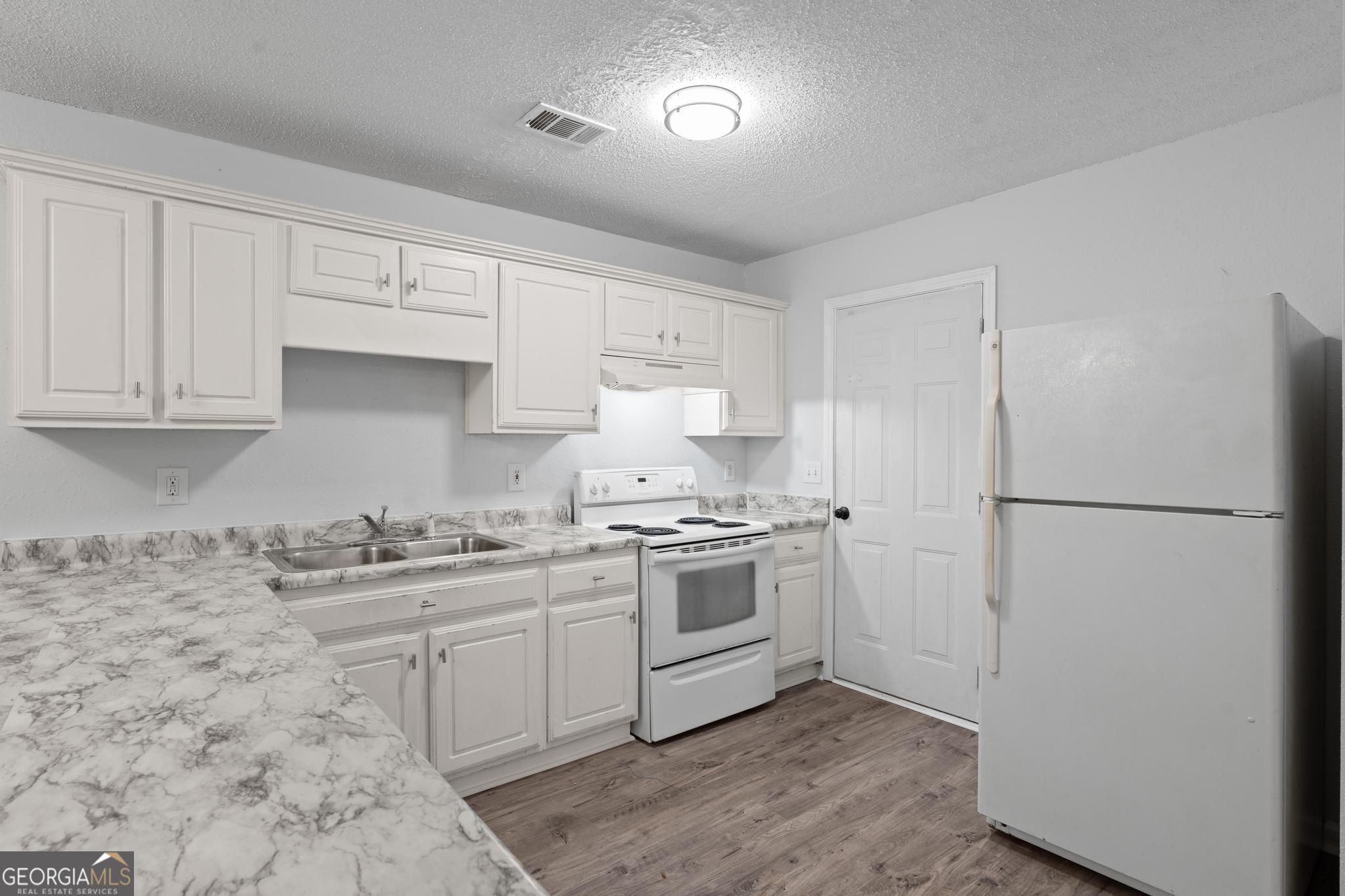 Creekerton @ City Sq - Residential