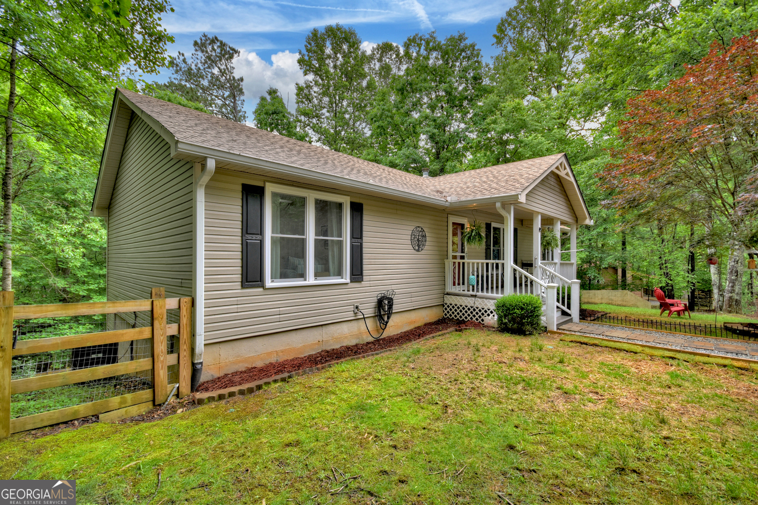 27 Ivy ST 1113