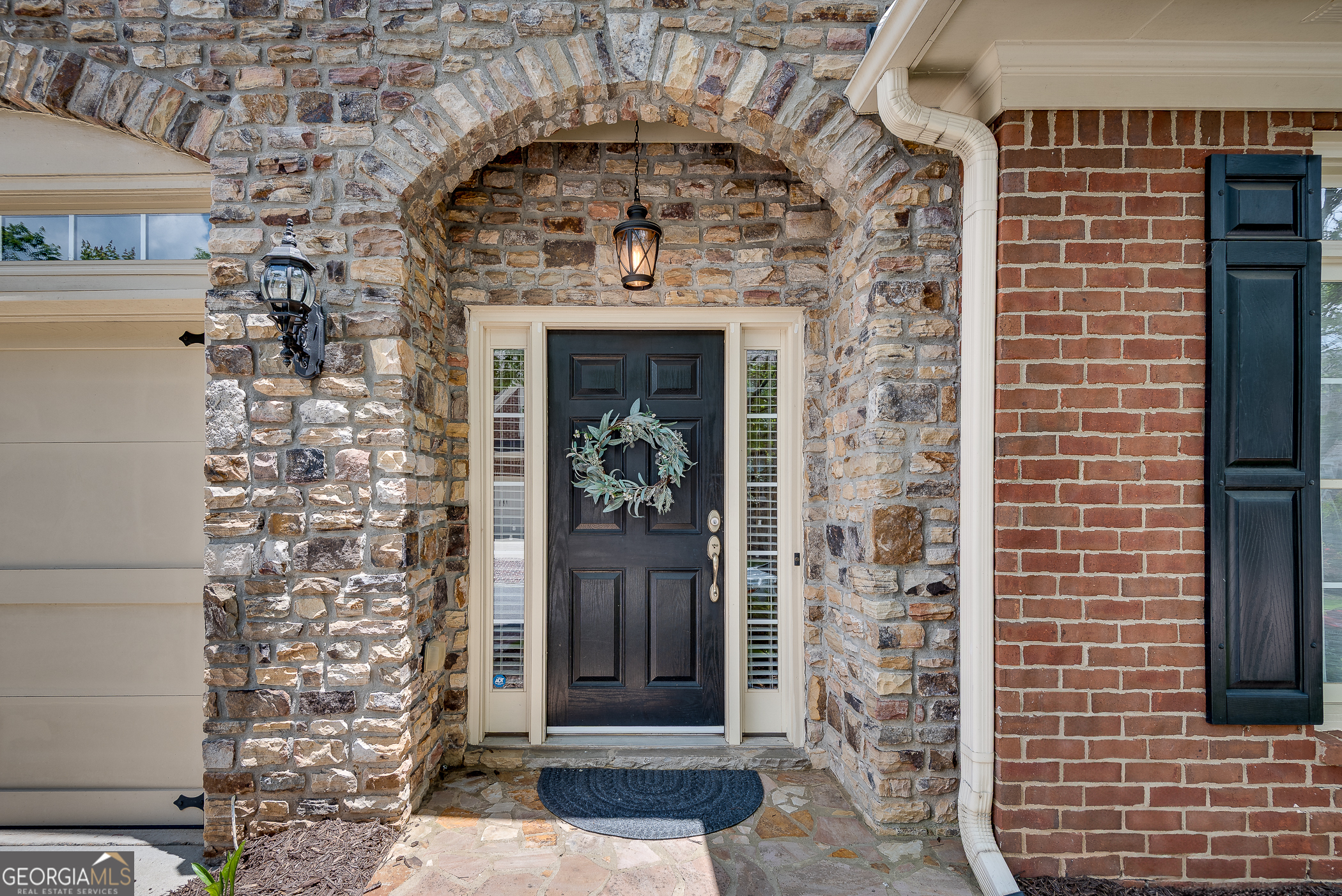 255 Wembley CIR