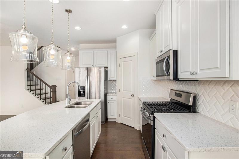 62 Garrison DR