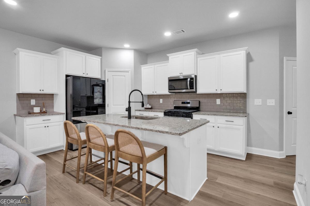 1575 Gin Blossom CIR