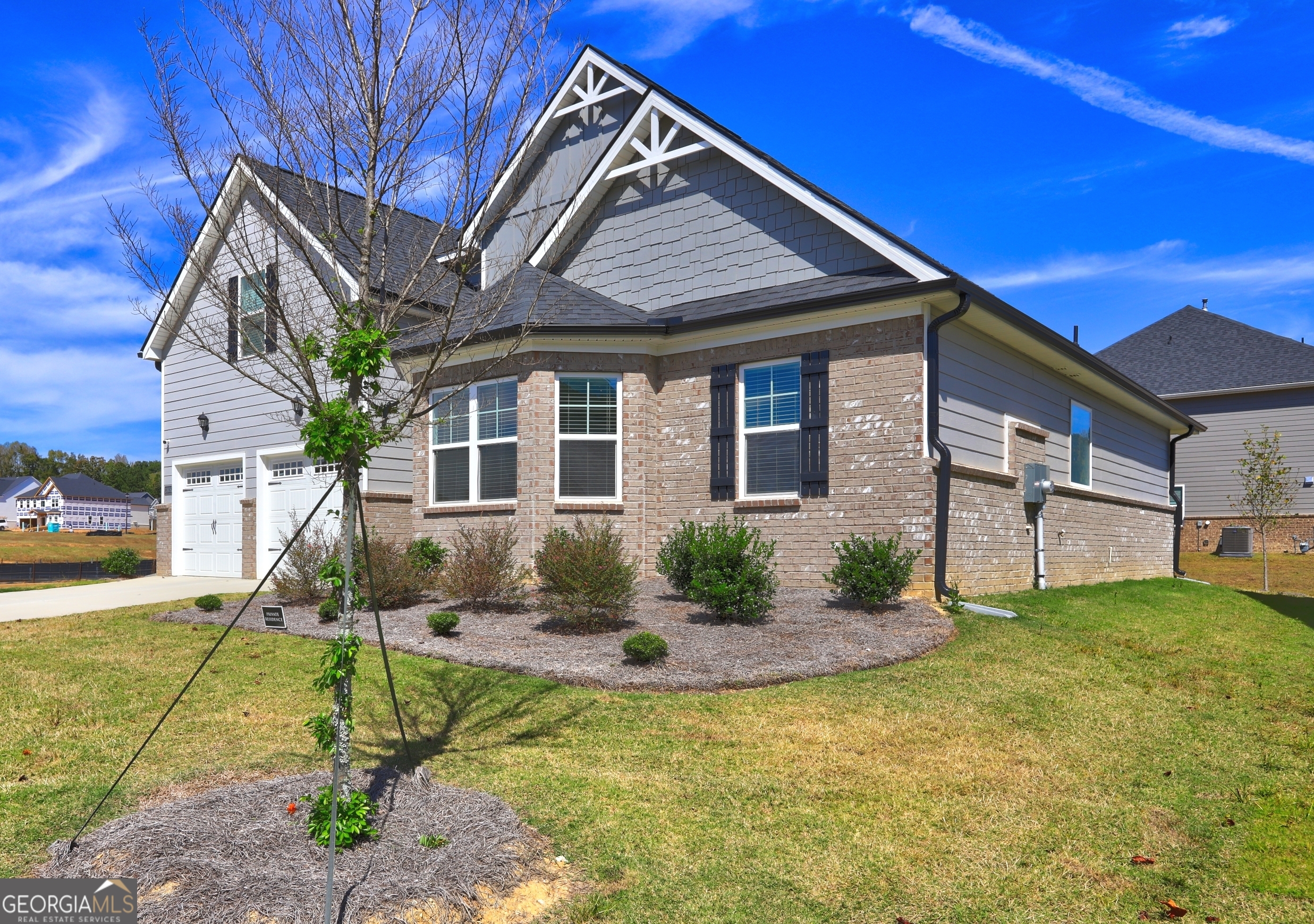 13806 Homer LN