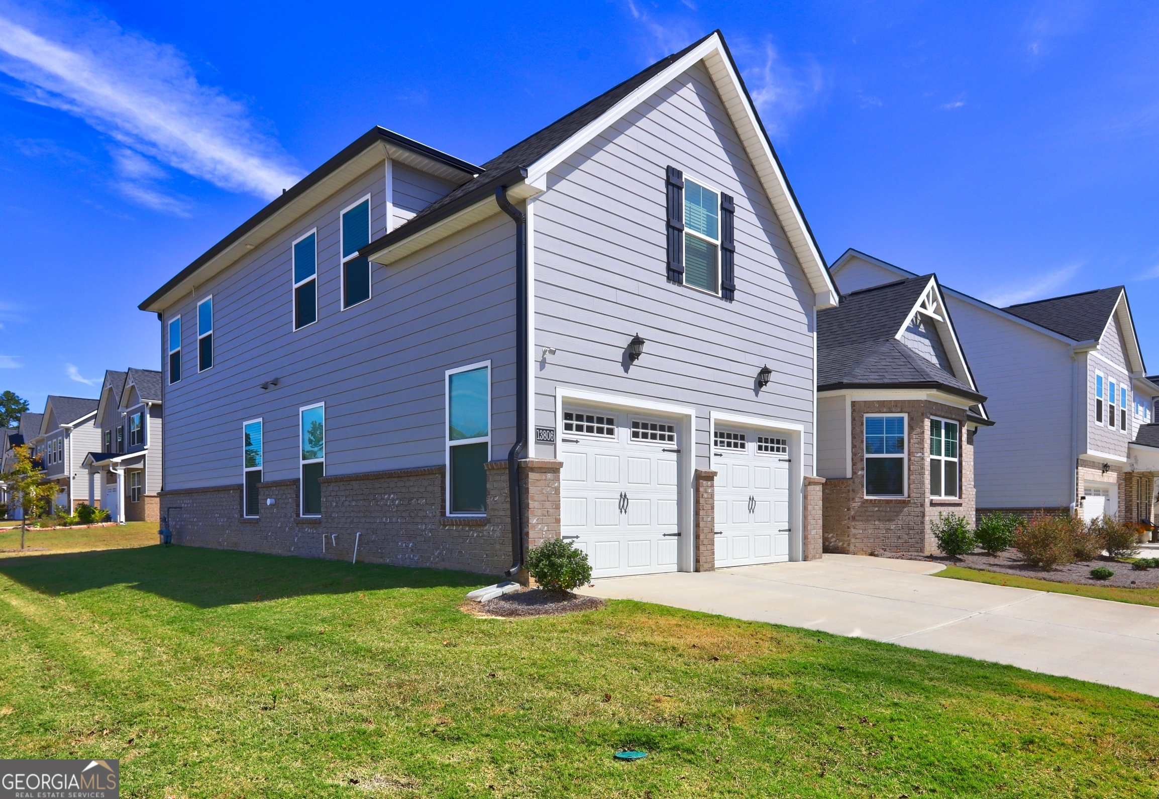13806 Homer LN