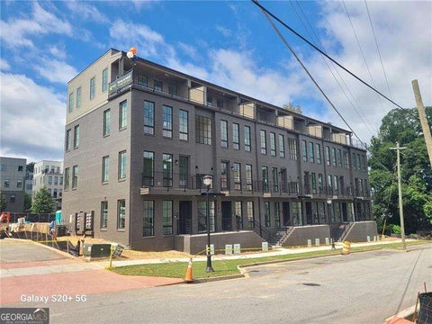 Photo of 1283 Felix Court Ln NW #73, Atlanta, GA 30318 (MLS # 10854093)
