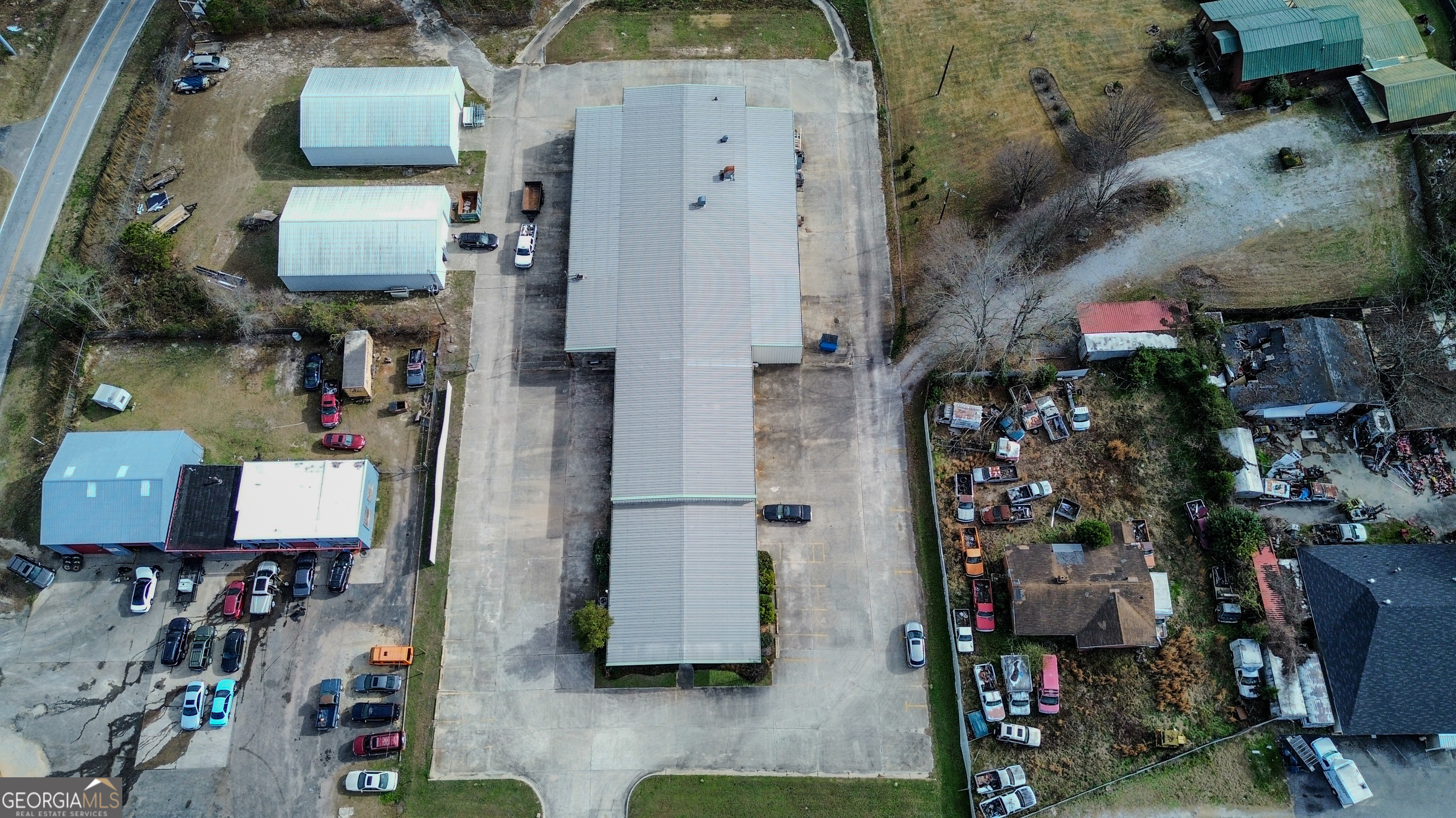 2702 Mike Padgett HWY