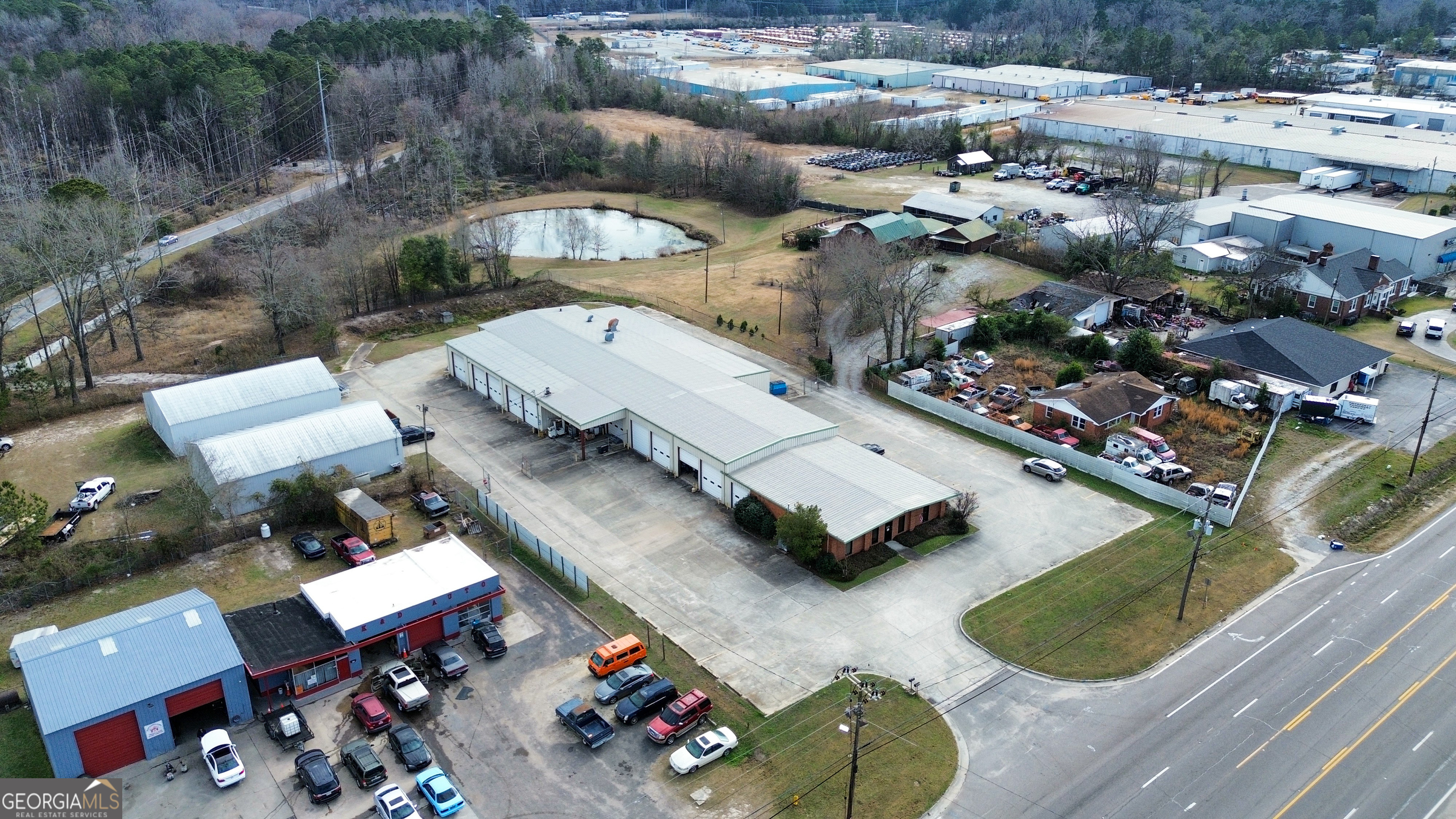 2702 Mike Padgett HWY