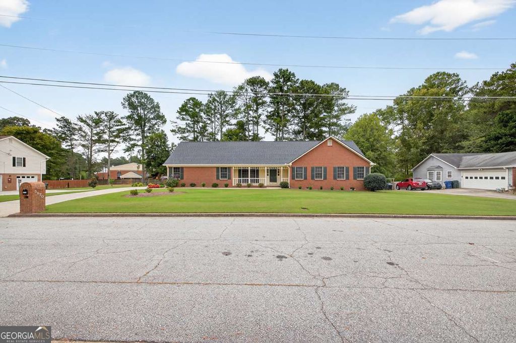 Photo of 3870 Palisade Way, Snellville, GA 30039 (MLS # 10636105)