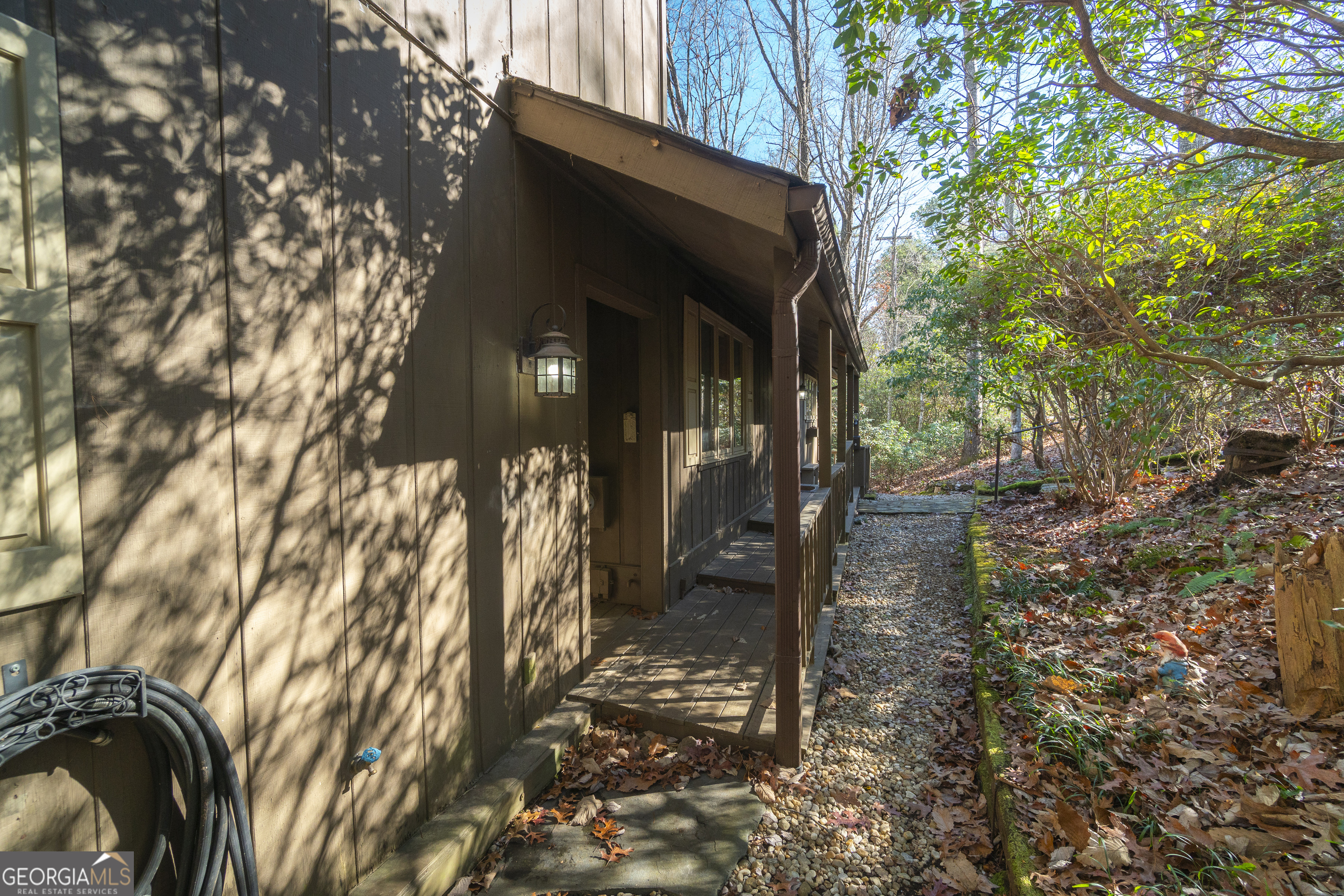 722 Woodbrier