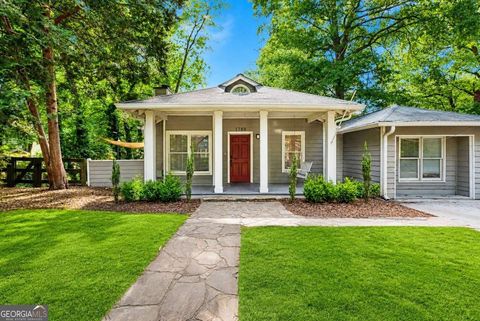 Photo of 1788 Ridgeway Avenue NW, Atlanta, GA 30318 (MLS # 10755690)