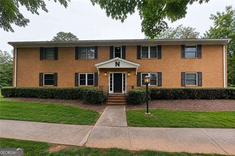 Photo of 3510 Roswell Road NW #N5, Atlanta, GA 30305 (MLS # 10767510)