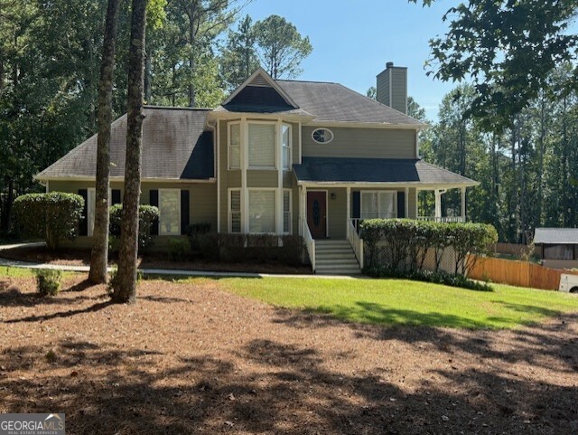 BEAUTIFUL HOME IN PRIME LOCATION! NEWER HARDWOOD FLOORS ON THE ENTIRE MAIN LEVEL. NEWER CARPET & LIGHT FIXTURES! GREAT ROOM WITH BRICK SURROUND FIREPLACE AND SEPARATE DINING ROOM/OFFICE! SS APPLIANCES IN THE KITCHEN. BREAKFAST ROOM! NICE SIZED DECK ON THE REAR OF THE HOUSE PLUS A COVERED FRONT PORCH. UPPER LEVEL HAS MASTER BEDROOM AND ADJOINING COMPLETLEY RENNOVATED BATH WITH WALK IN CLOSET. 3 ADDITIONAL SPACIOUS BEDROOMS WITH LARGE RENNOVATED HALL BATH. TERRACE LEVEL HAS ONE LARGE ROOM PARTIALLY FINISHED AND CAN BE USED IN A NUMBER OF WAYS!