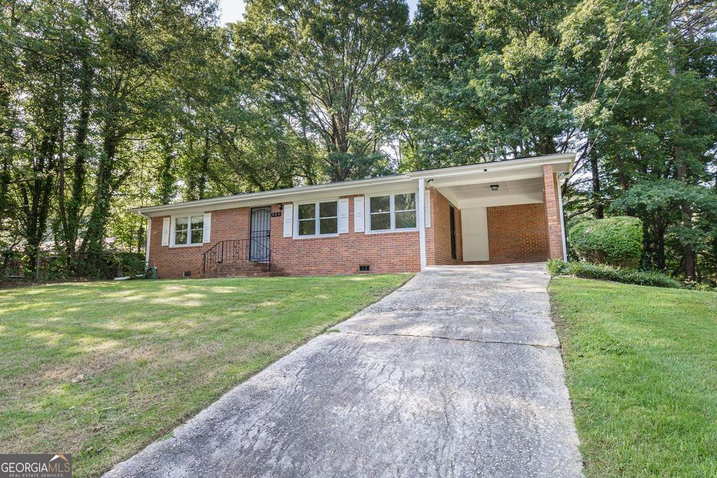 Photo of 804 Brookdale Drive SW, Atlanta, GA 30315 (MLS # 10669563)