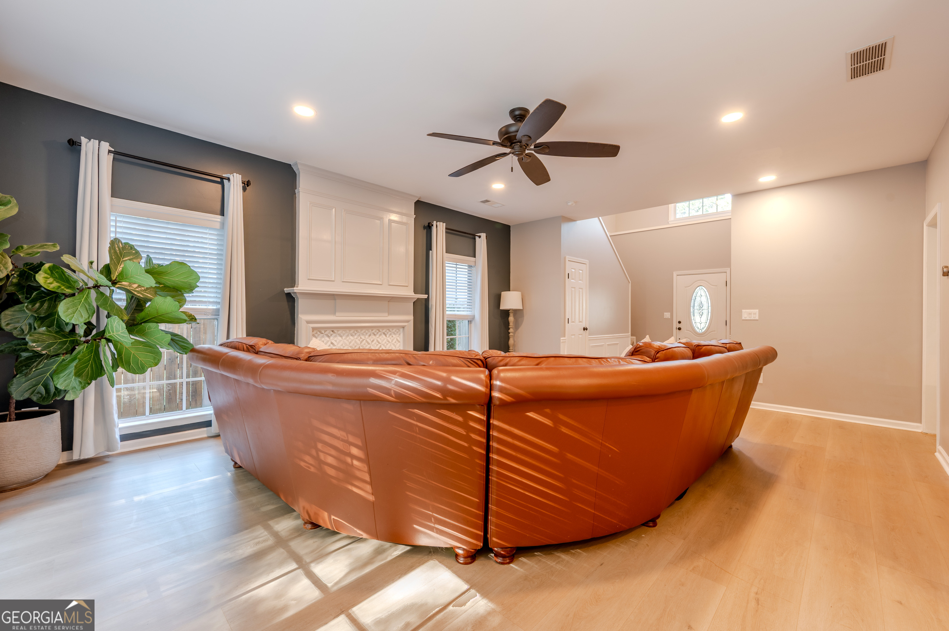 240 ASHLAND DR