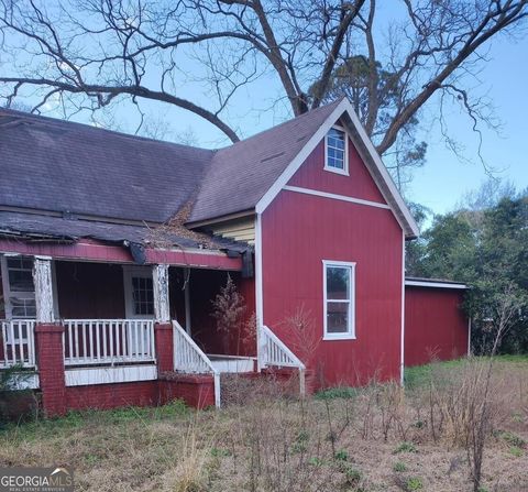 A home in Montezuma