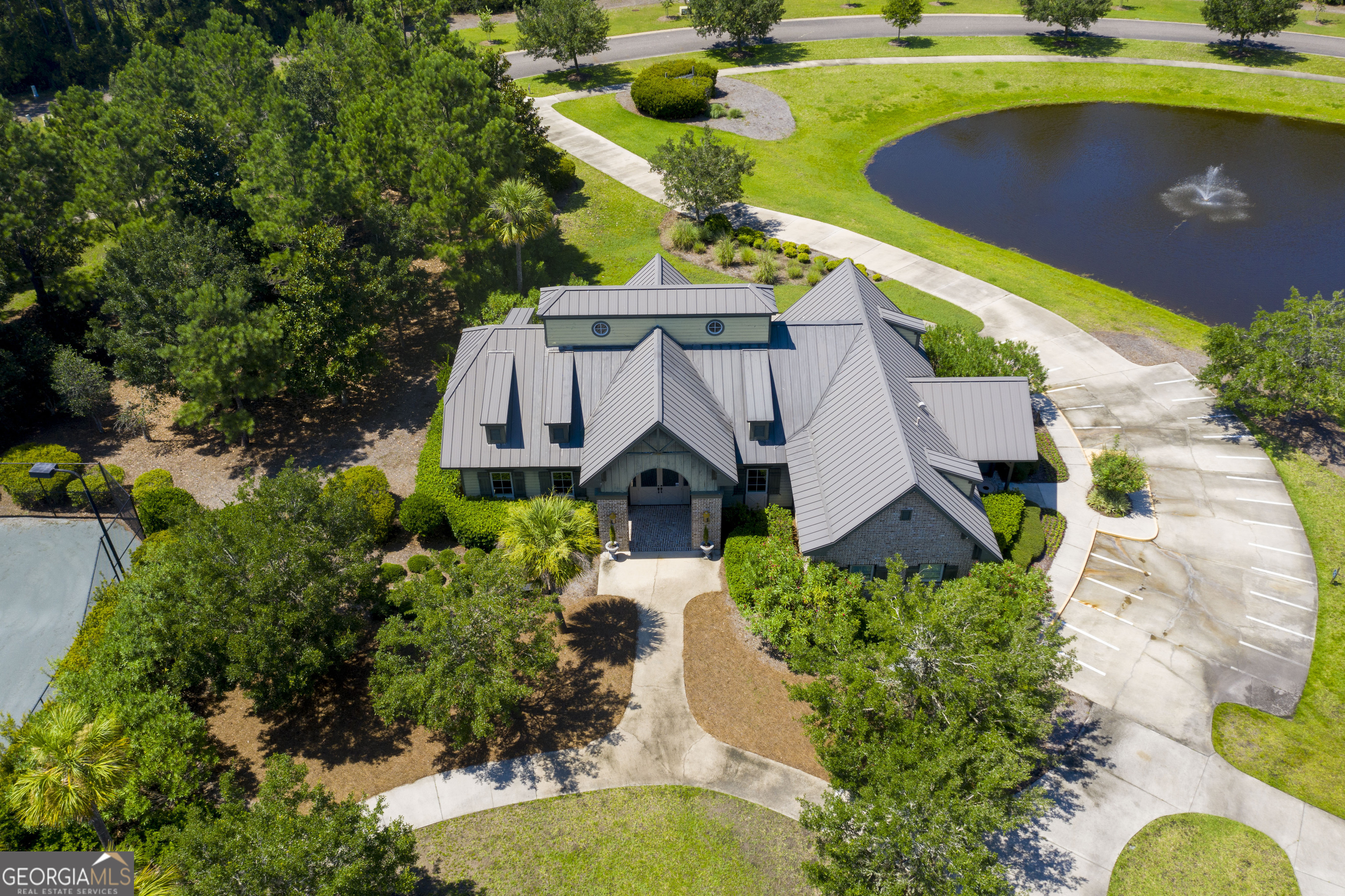 602 S Point BLVD