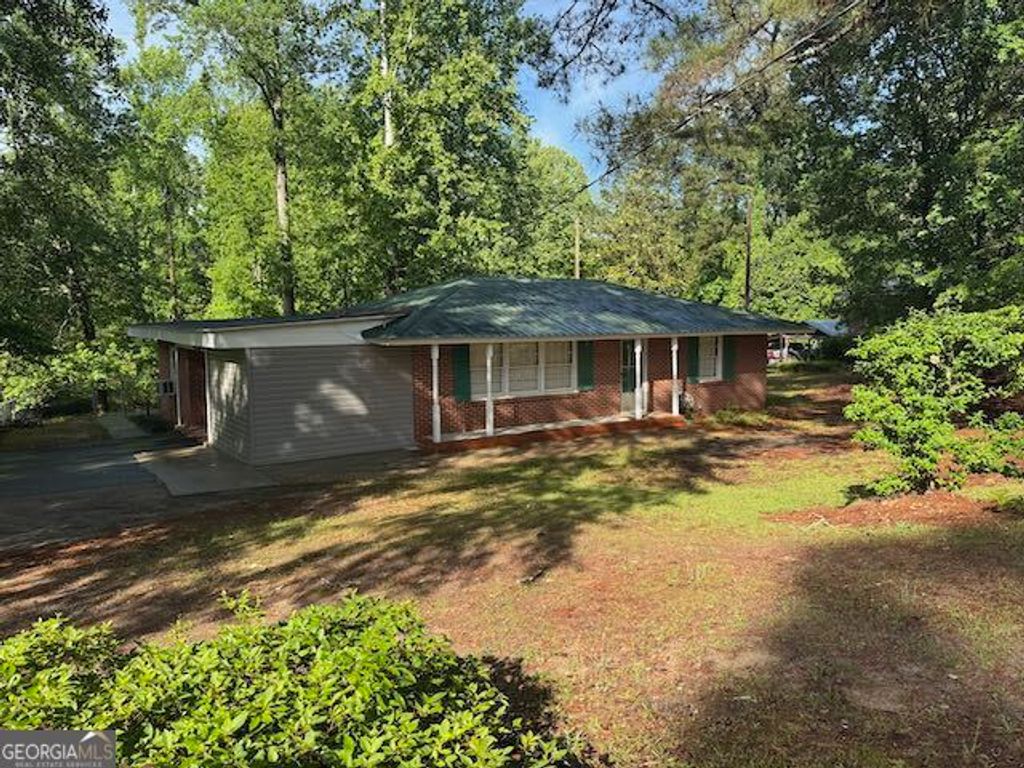 Photo of 605 W Haynes Street, Sandersville, GA 31082 (MLS # 10757830)