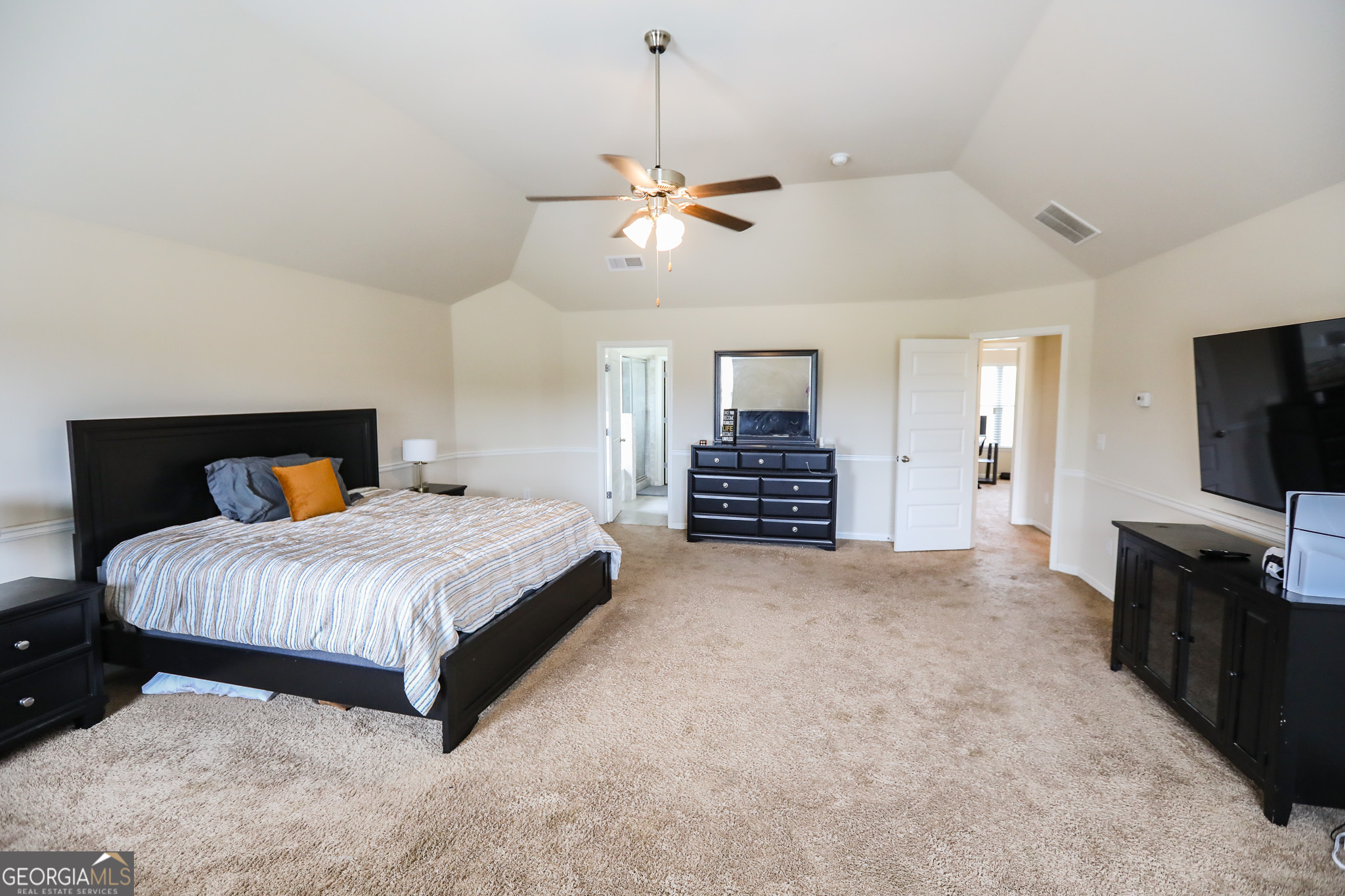 225 Silver Ridge RD