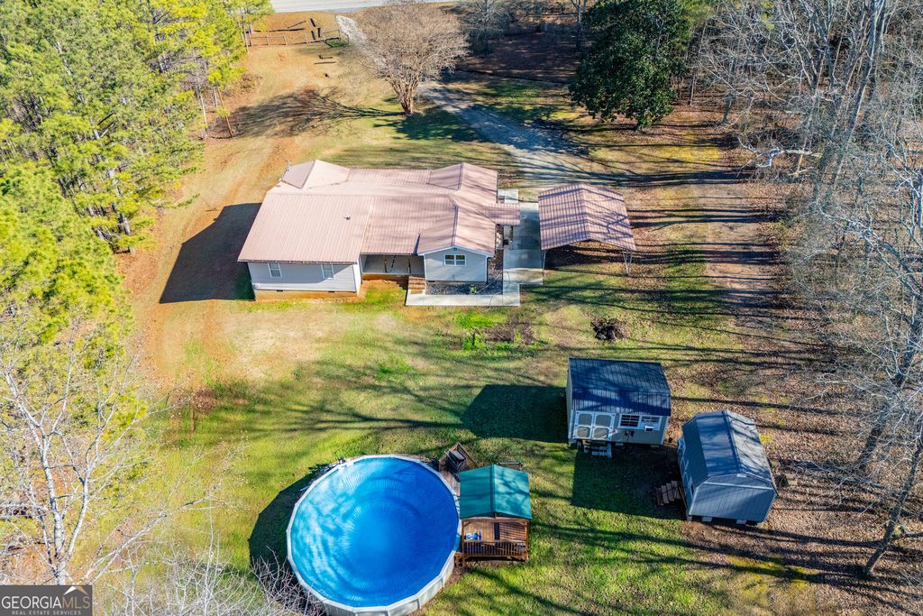 Photo of 3646 Jones Mill Road, Carrollton, GA 30116 (MLS # 10666601)