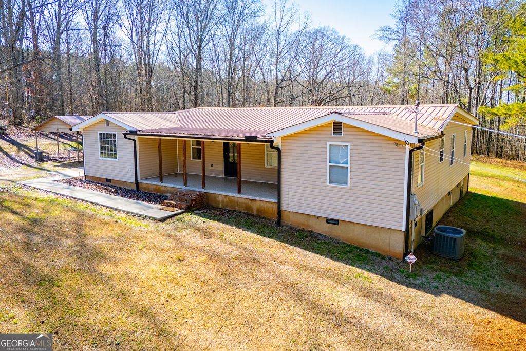 Photo of 3646 Jones Mill Road, Carrollton, GA 30116 (MLS # 10666601)