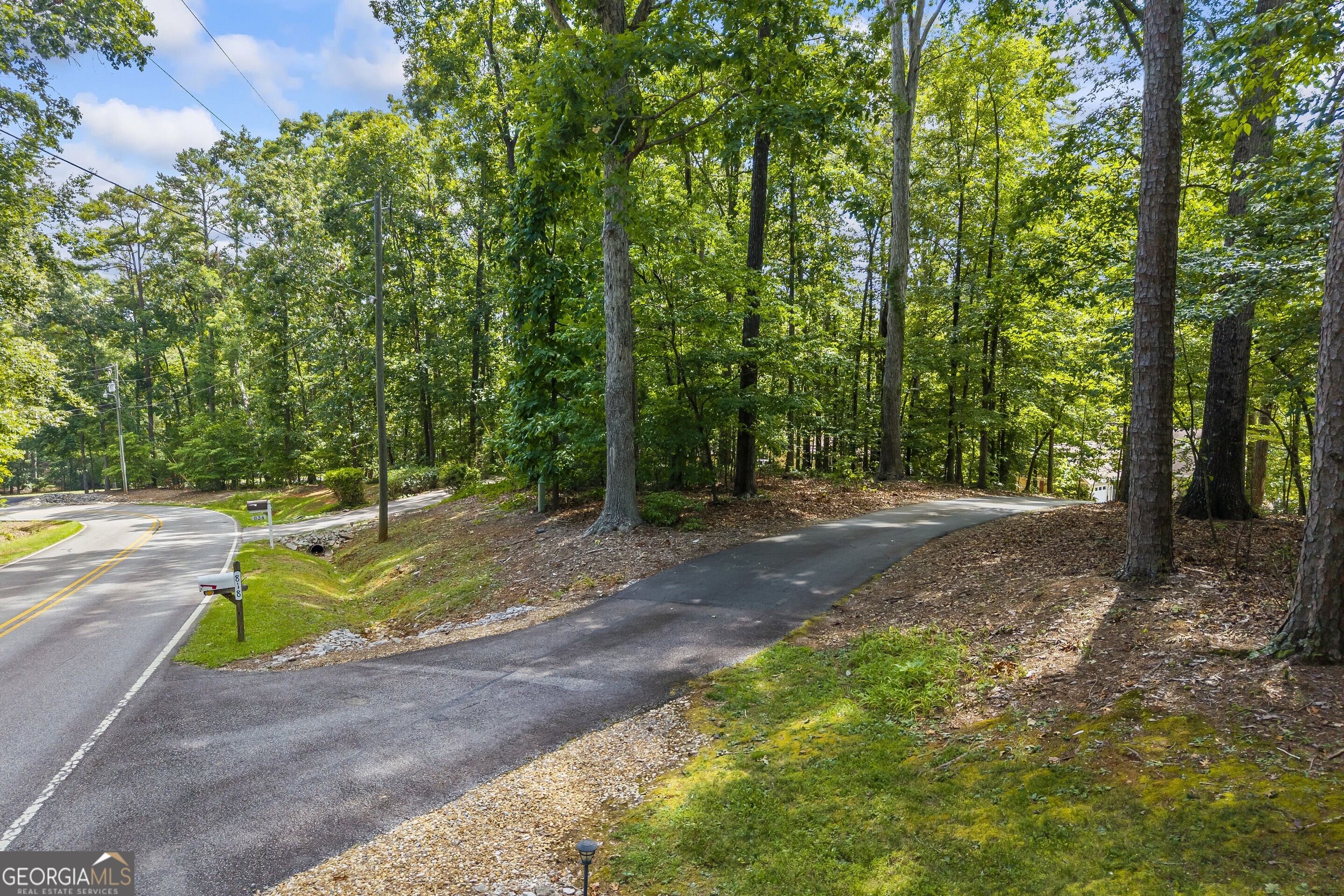 818 Hardy RD
