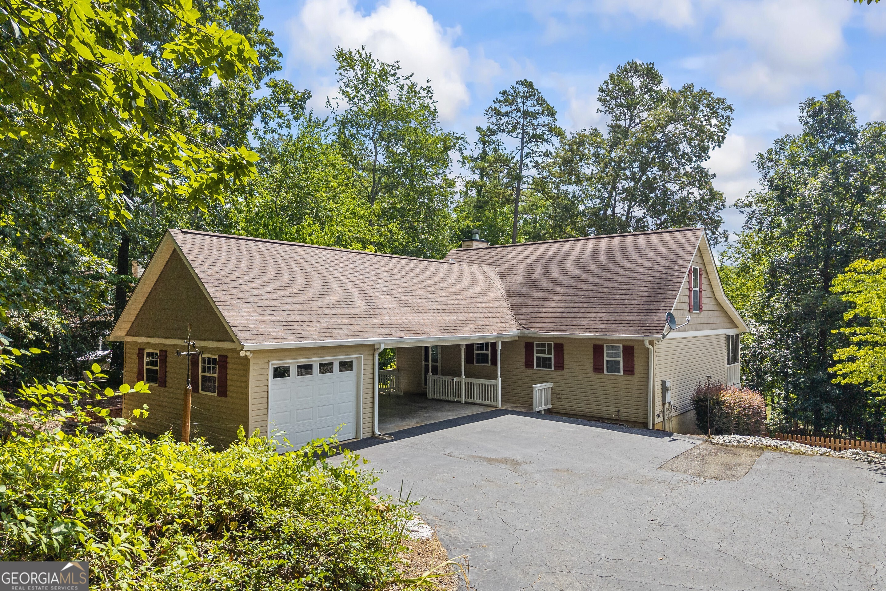 818 Hardy RD