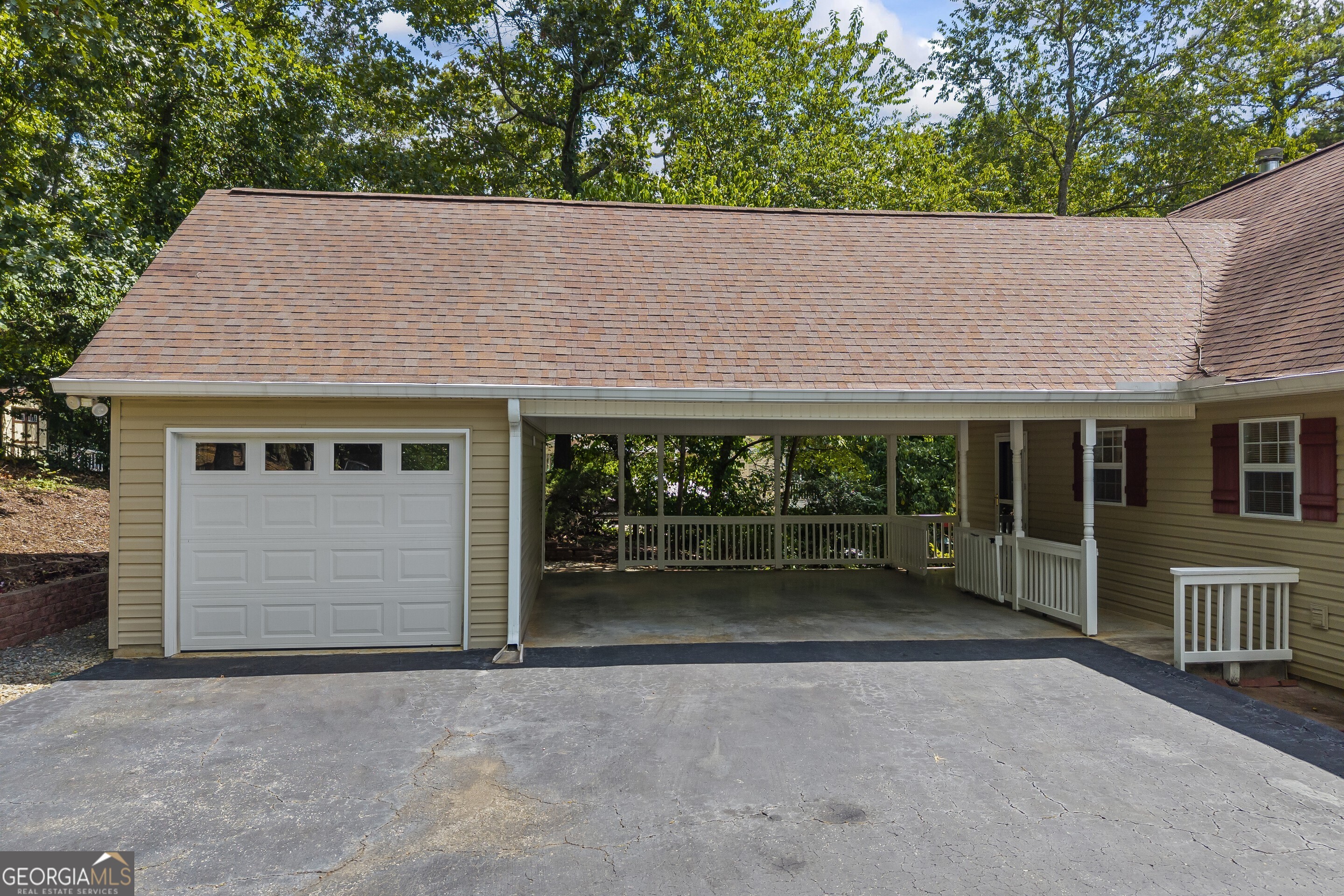 Martin, Georgia 30557, United States, 4 Bedrooms Bedrooms, ,4 BathroomsBathrooms,Residential,Pending,176317