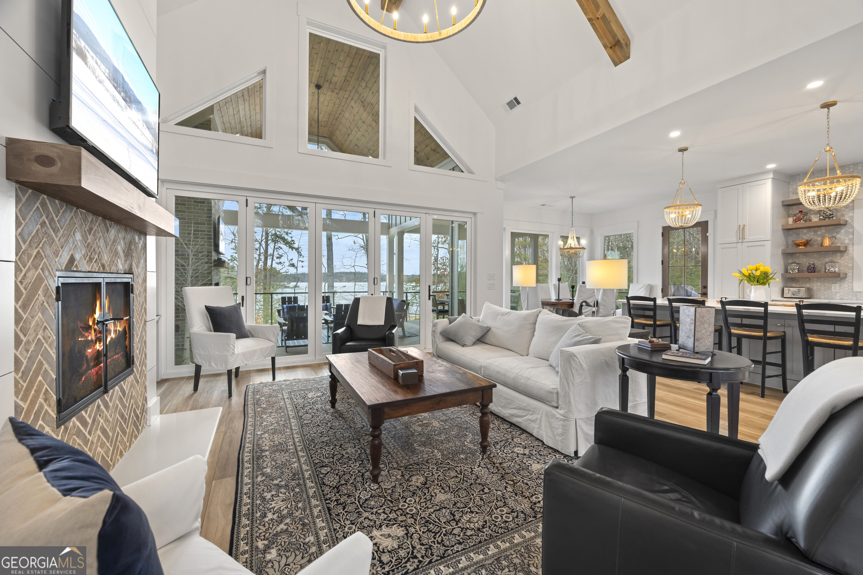 Martin, Georgia 30557, United States, 5 Bedrooms Bedrooms, ,4 BathroomsBathrooms,Residential,Pending,5558