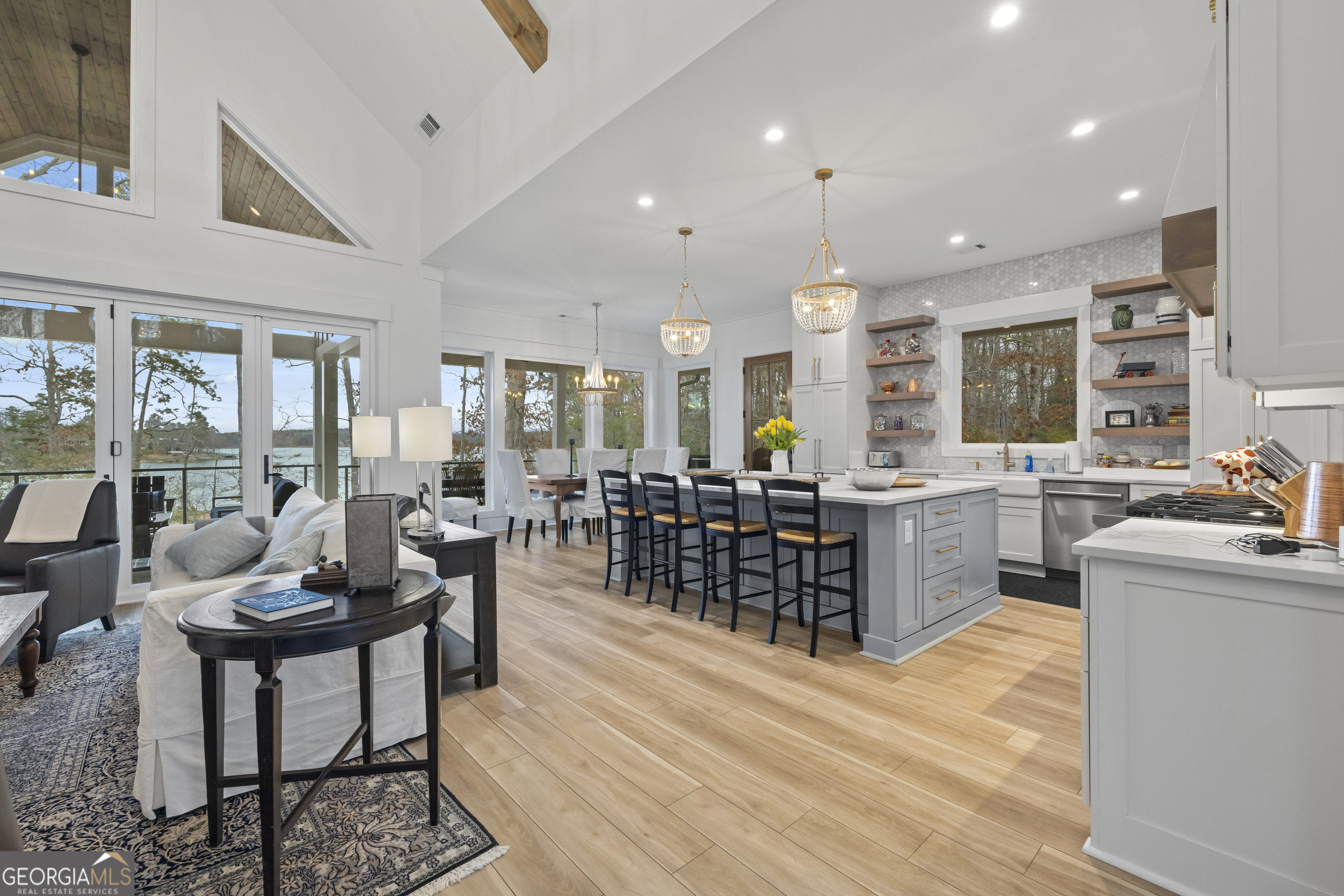 Martin, Georgia 30557, United States, 5 Bedrooms Bedrooms, ,4 BathroomsBathrooms,Residential,Pending,5558