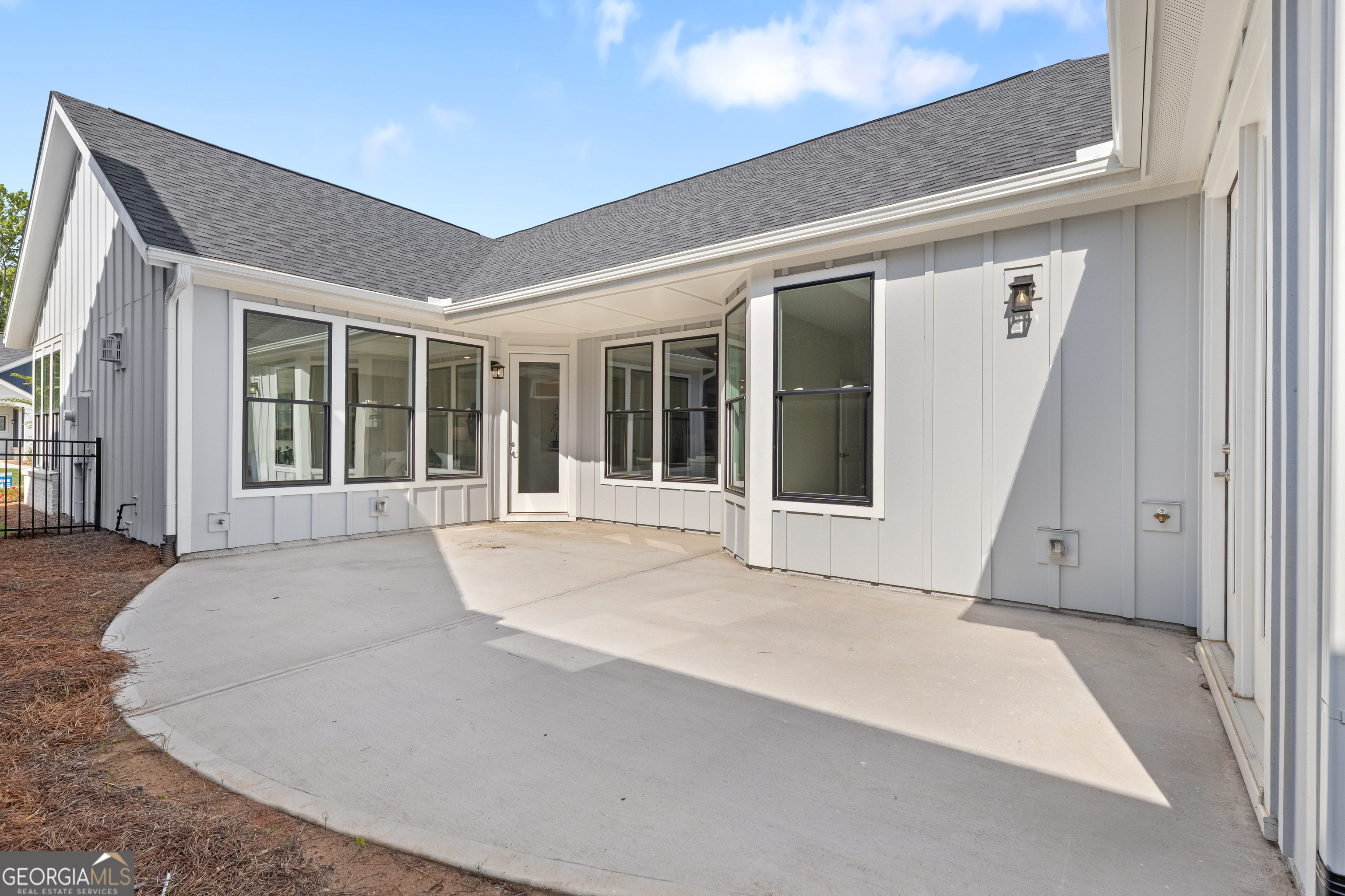 The Courtyards By The Manor - Residential
