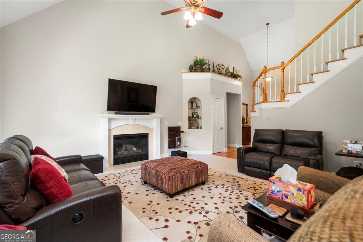 1200 Mallard Lake DR
