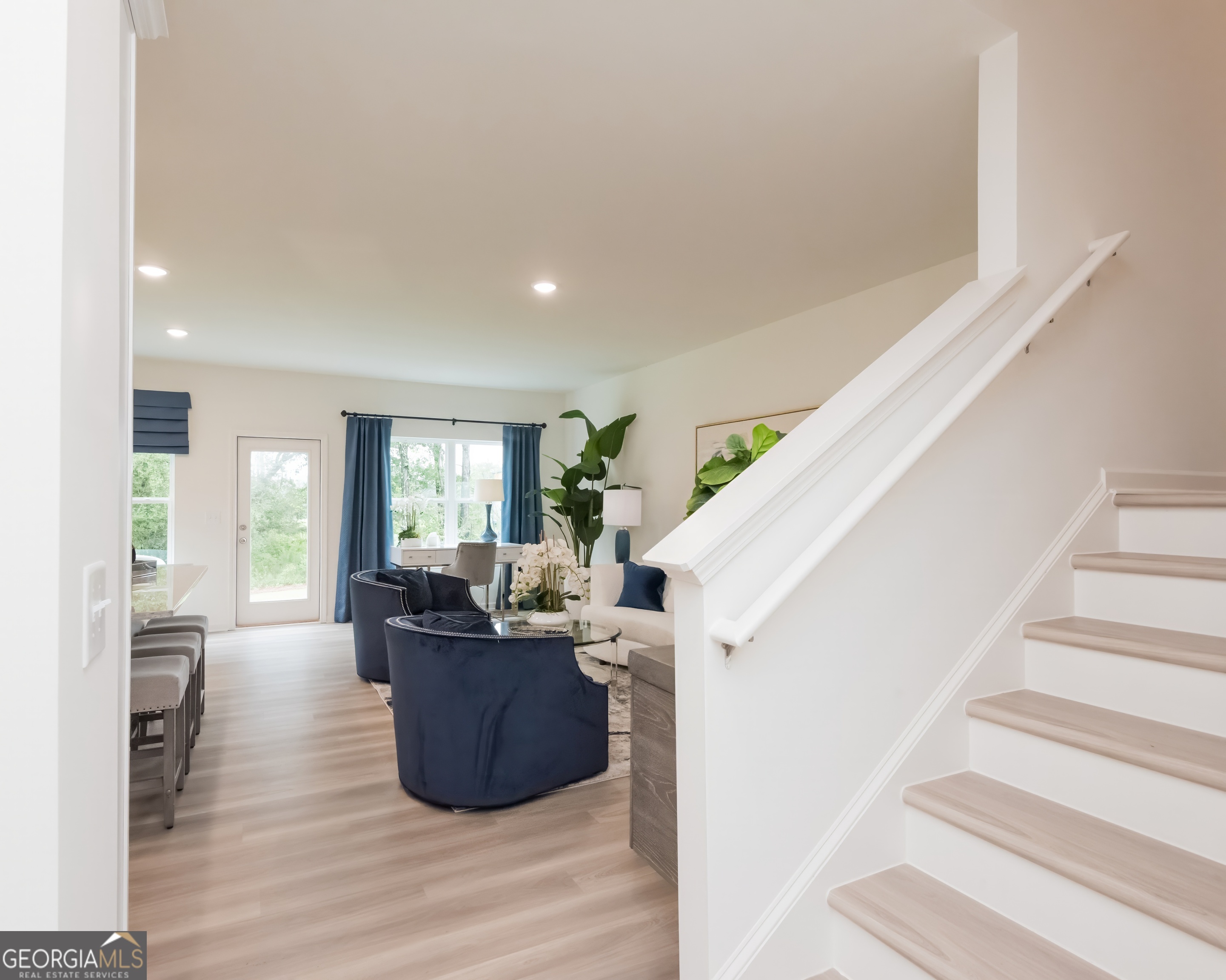 1569 Aiden WAY 35