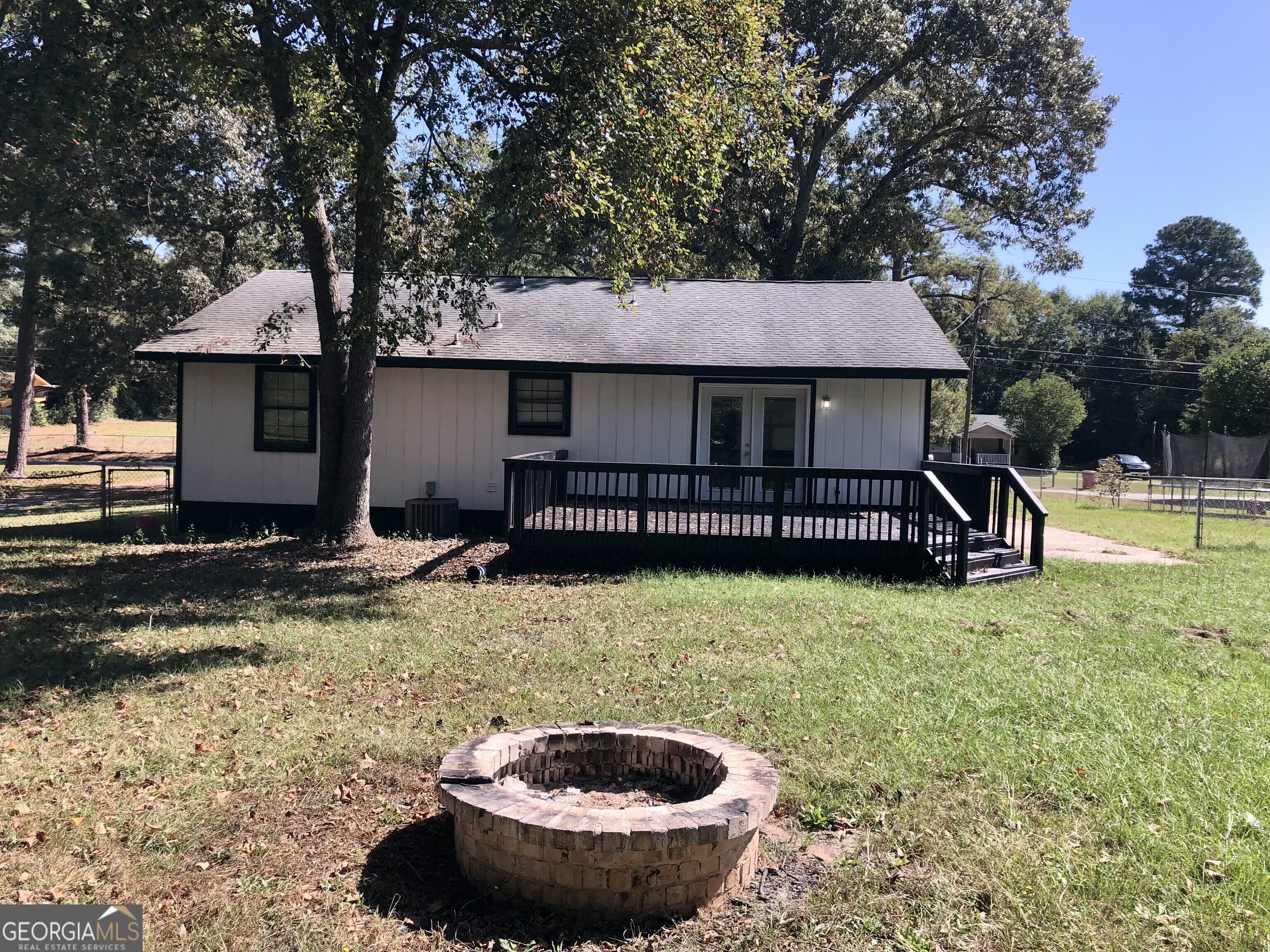 4559 Massey RD