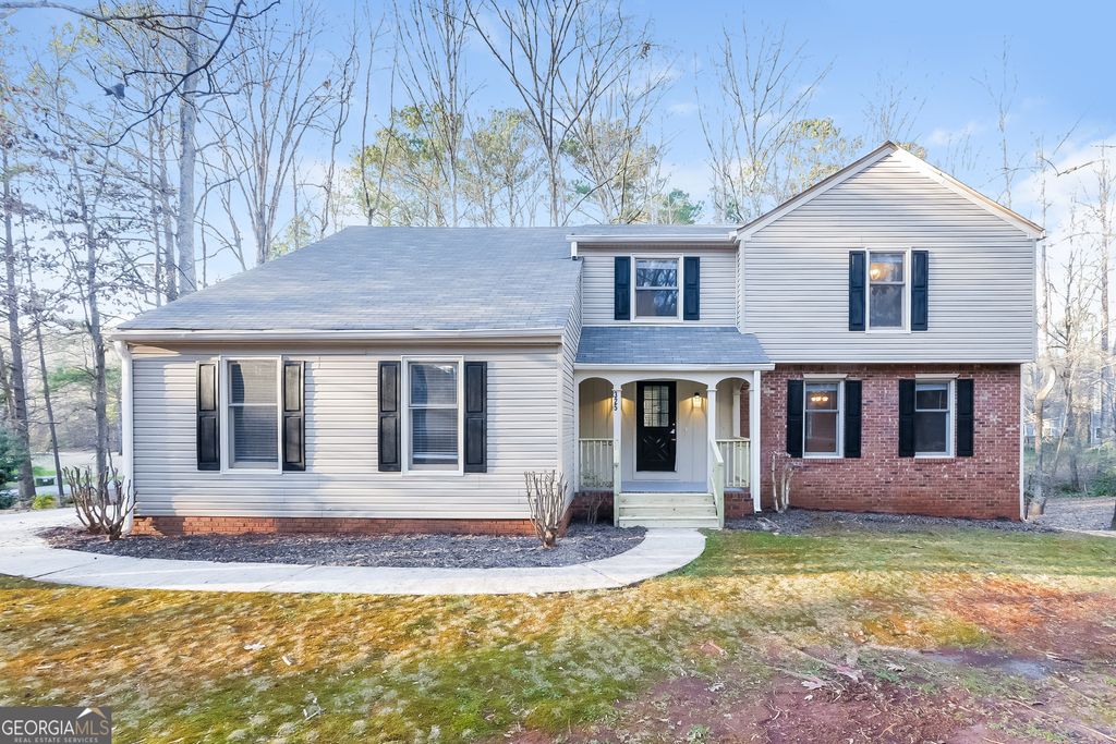 Photo of 325 Derby Drive, Fayetteville, GA 30215 (MLS # 10625188)