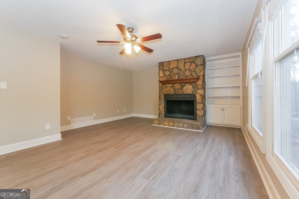 Photo of 325 Derby Drive, Fayetteville, GA 30215 (MLS # 10625188)