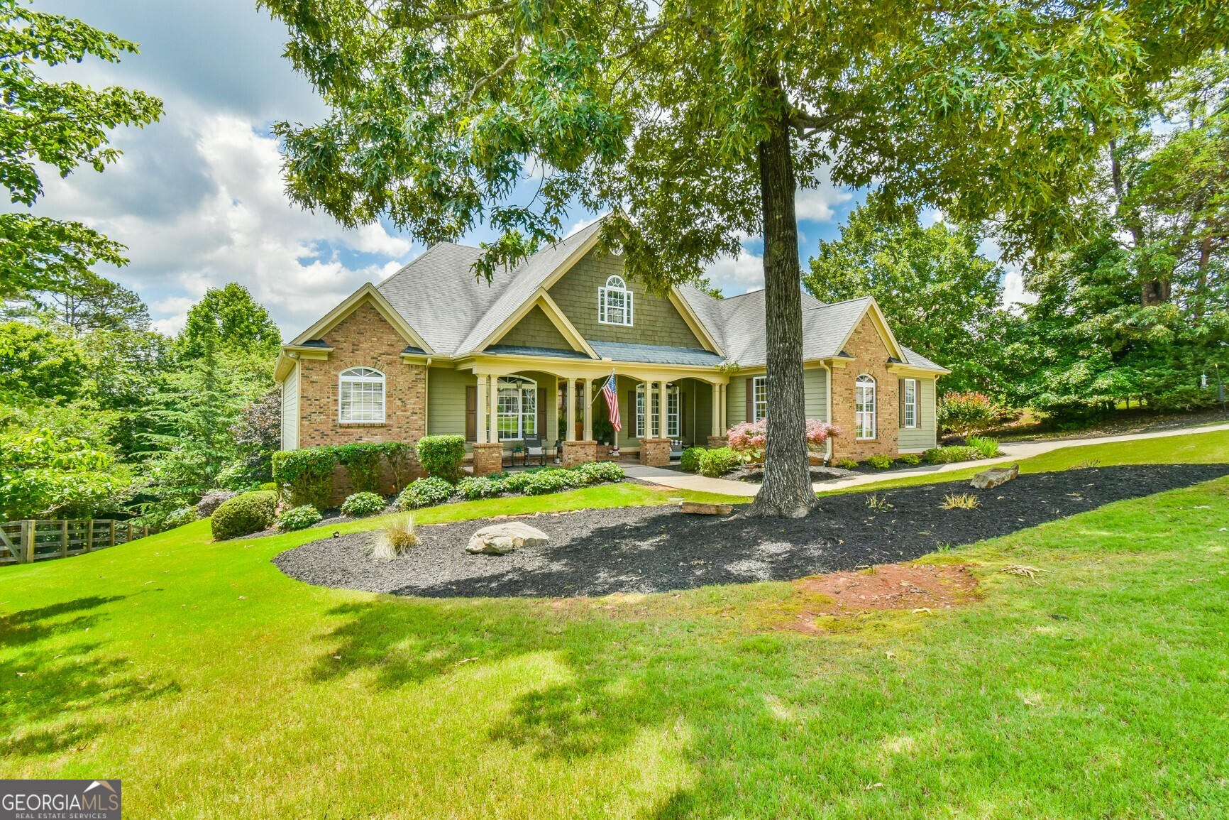 7335 Sawgrass DR
